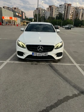 Обява за продажба на Mercedes-Benz E 300 4matic/ серв. История/ carplay/ led/ Burmester ~46 000 лв. - изображение 1