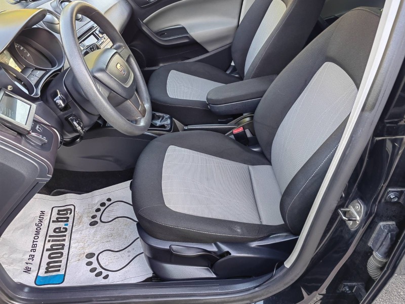 Seat Ibiza 1.2 benzin TOP, снимка 9 - Автомобили и джипове - 42575416