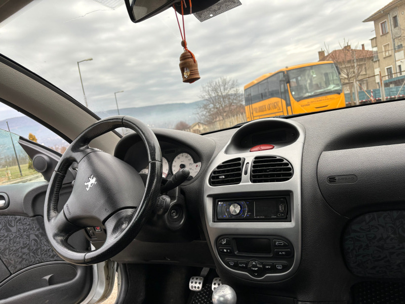 Peugeot 206, снимка 8 - Автомобили и джипове - 43394988