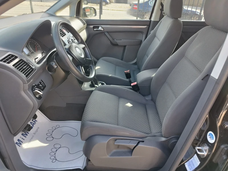 VW Touran 1.9tdi, снимка 7 - Автомобили и джипове - 47358286