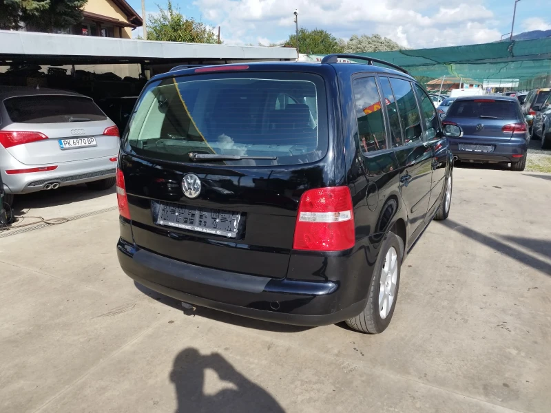 VW Touran 1.9tdi, снимка 4 - Автомобили и джипове - 47358286