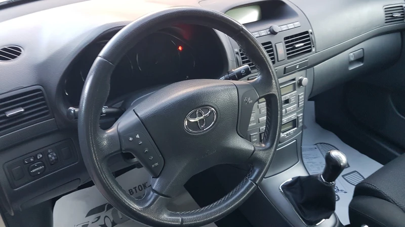 Toyota Avensis 133000km, снимка 5 - Автомобили и джипове - 47537999