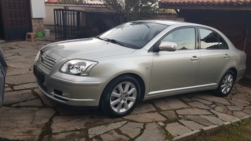 Toyota Avensis 133000km, снимка 12 - Автомобили и джипове - 47537999