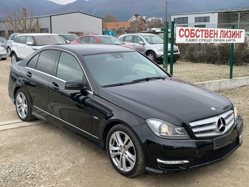 Mercedes-Benz C 250 4-Matic.AMG-Line.Avangarde.Top, Собствен лизинг!, снимка 3 - Автомобили и джипове - 49112528