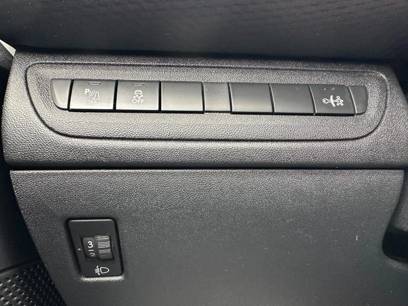 Peugeot 2008 1.4d 68 к.с./ГАРАНЦИЯ 6 МЕСЕЦА  , снимка 15 - Автомобили и джипове - 51908631