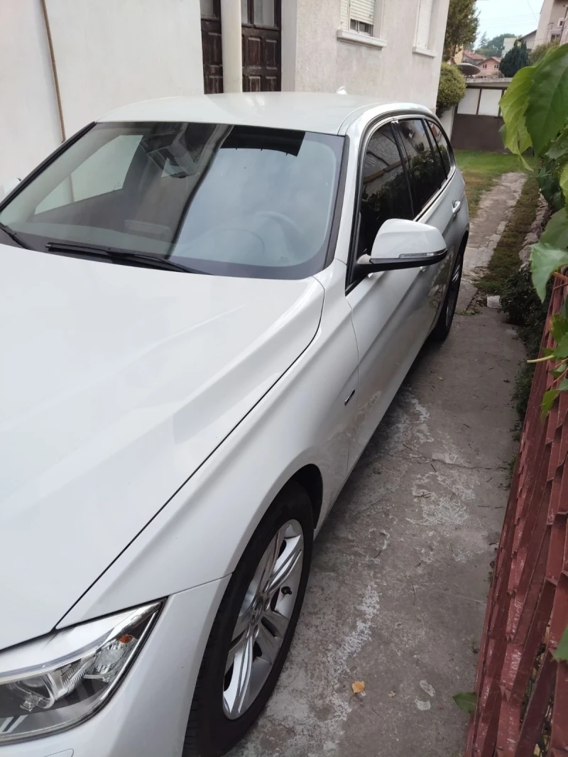 BMW 320, снимка 2 - Автомобили и джипове - 52487682