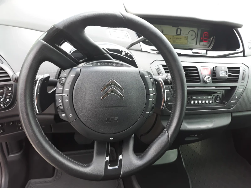Citroen Grand C4 Picasso, снимка 8 - Автомобили и джипове - 52652965