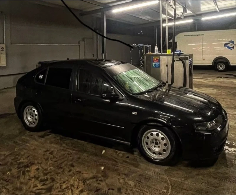 Seat Leon, снимка 4 - Автомобили и джипове - 53066807