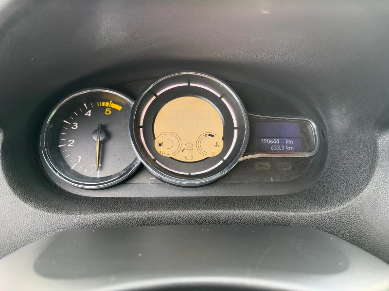 Renault Megane Coupe, снимка 8 - Автомобили и джипове - 53500771