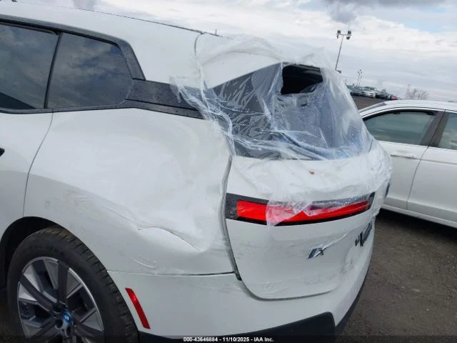 BMW iX XDRIVE50 - изображение 6