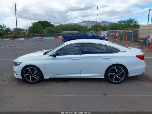 Honda Accord * Подгрев* Smart Key* Камера* Hil assist* , снимка 8 - Автомобили и джипове - 53026108