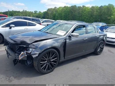 Chrysler 300c 5.7 HEMI * 2017 * ОБДУХВАНЕ * ЗАДНО * CARFAX * , снимка 3 - Автомобили и джипове - 54450639