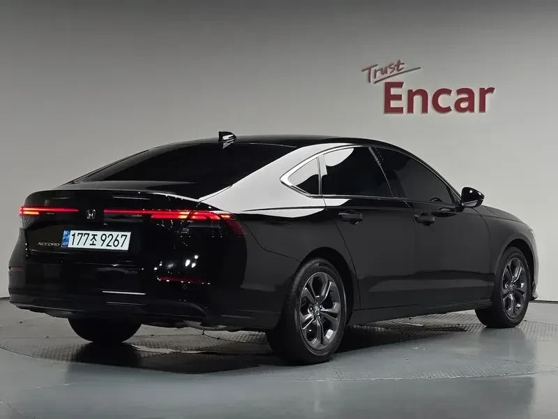 Honda Accord * 11Th * Generation * 1.5 Turbo, снимка 3 - Автомобили и джипове - 55059240