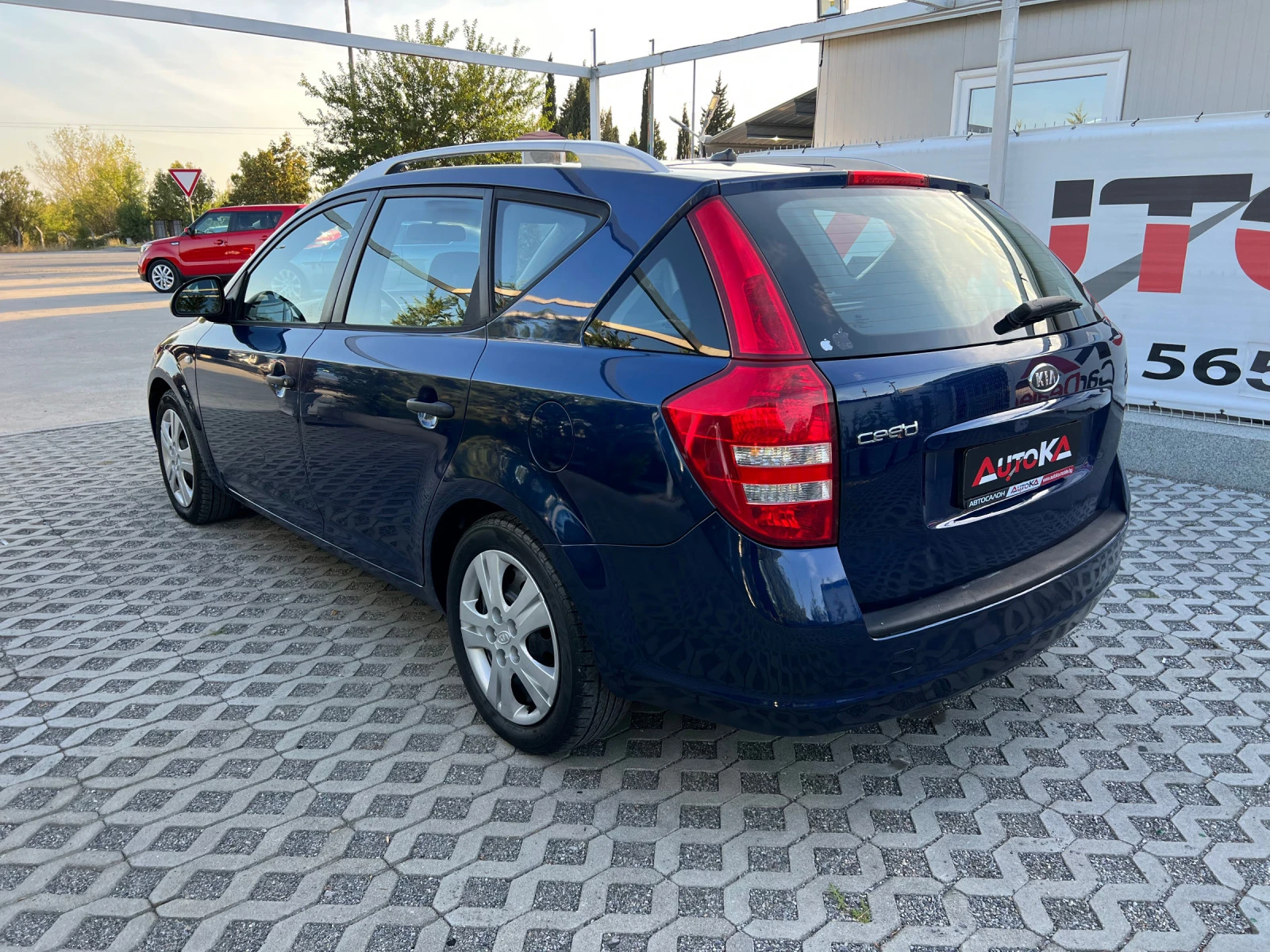 Kia Ceed 1.6i-121кс= 181хил.км= КЛИМАТИК= ПОДХОДЯЩ ЗА ГАЗ - изображение 5