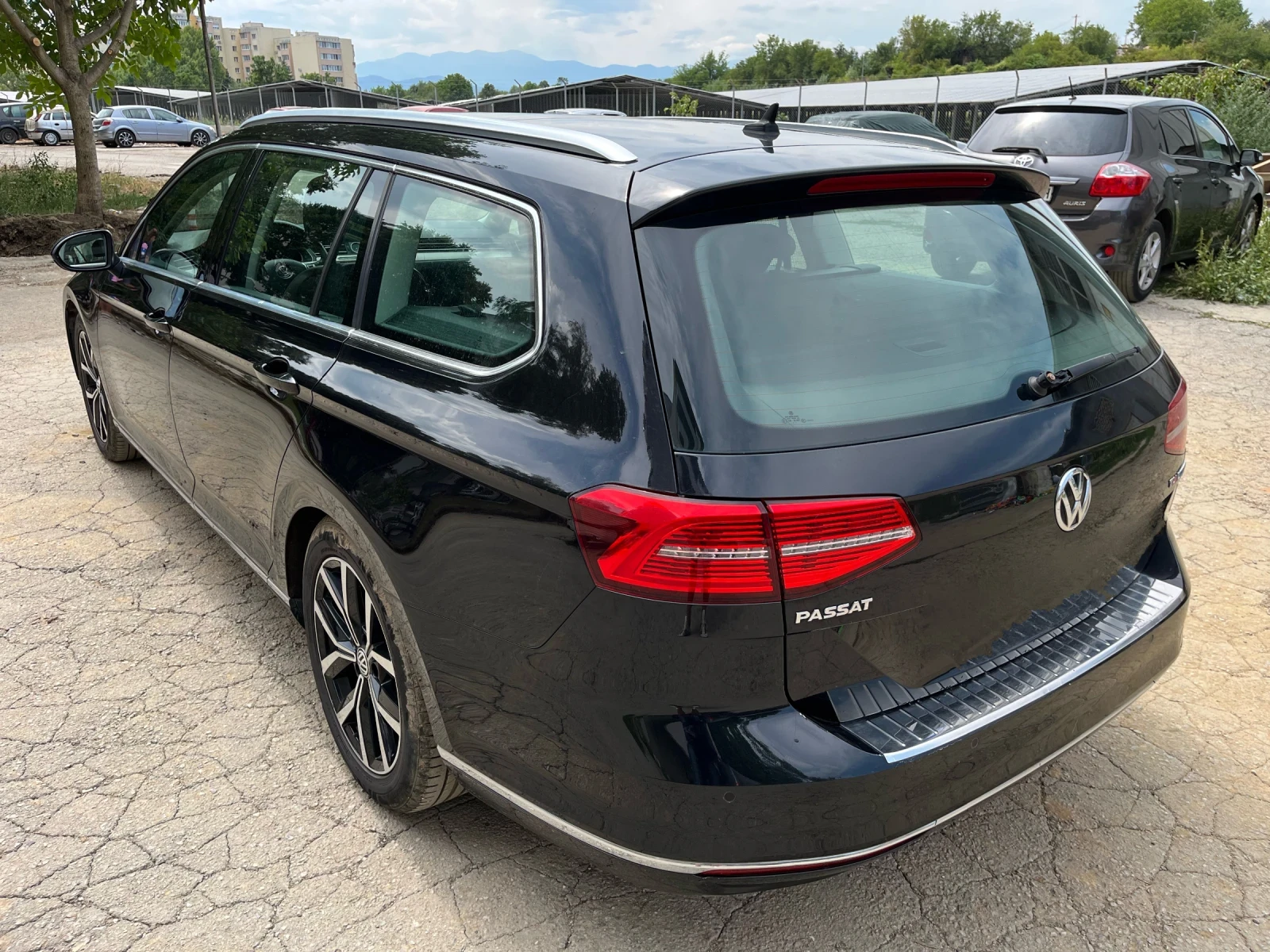 VW Passat  - изображение 4
