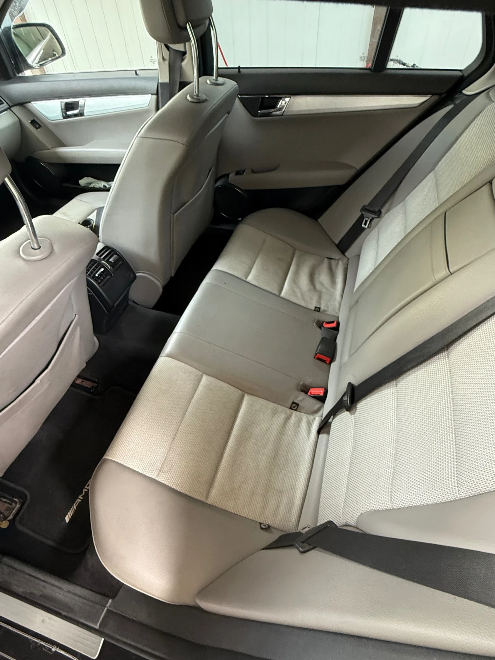 Mercedes-Benz C 200  - изображение 7