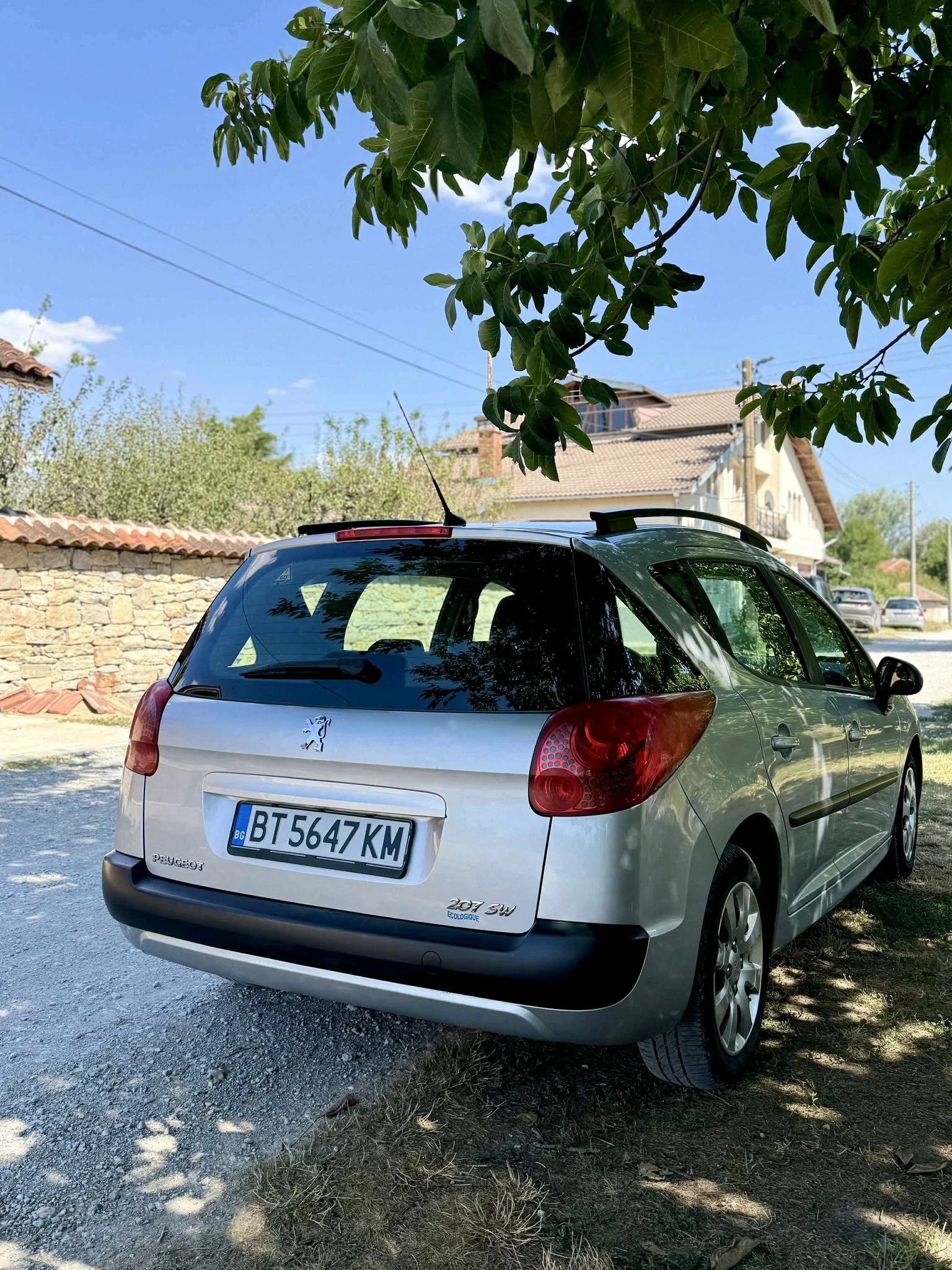 Peugeot 207 SW 1.4 бензин+ газ - изображение 4