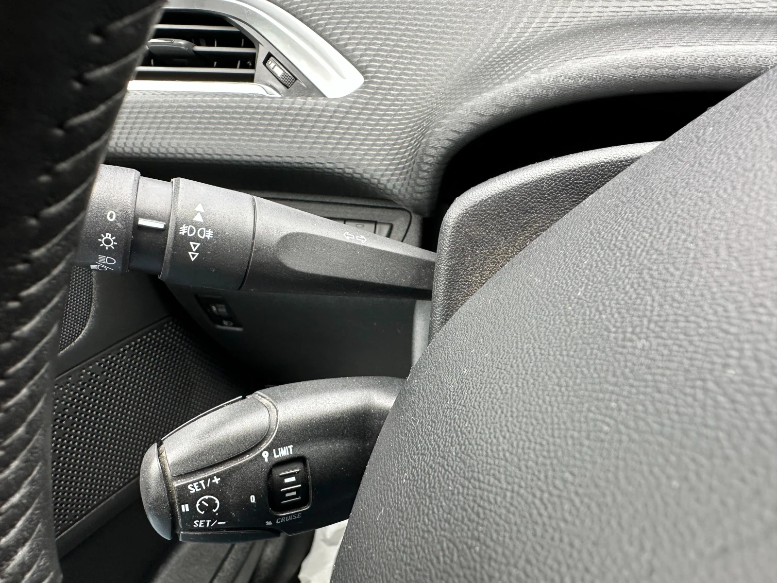 Peugeot 2008 1.4d 68 к.с.  | Mobile.bg — изображение 14