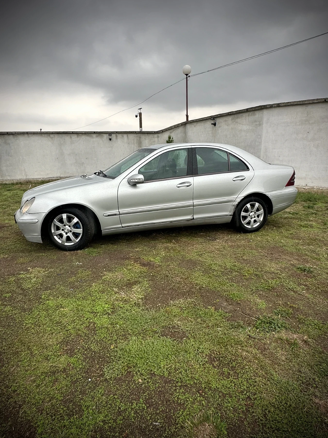 Mercedes-Benz C 200  - изображение 2