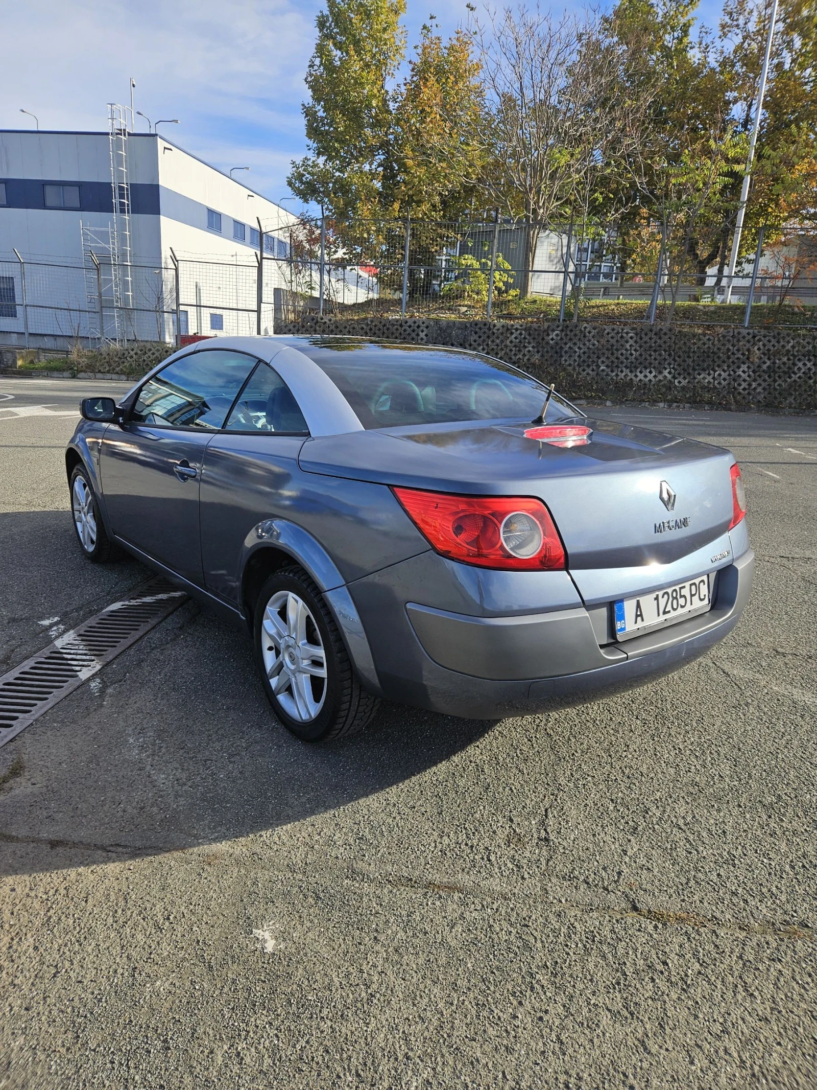 Renault Megane KARMANN - изображение 4