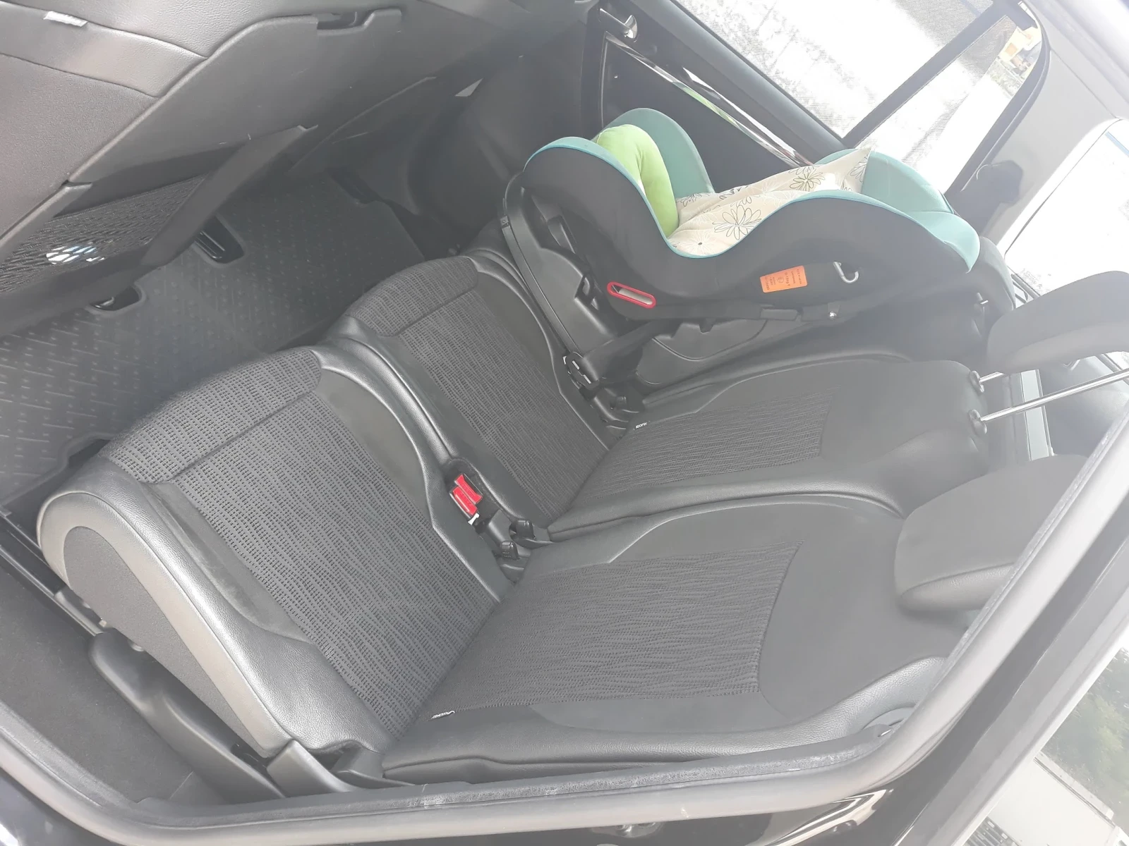 Citroen Grand C4 Picasso  - изображение 10