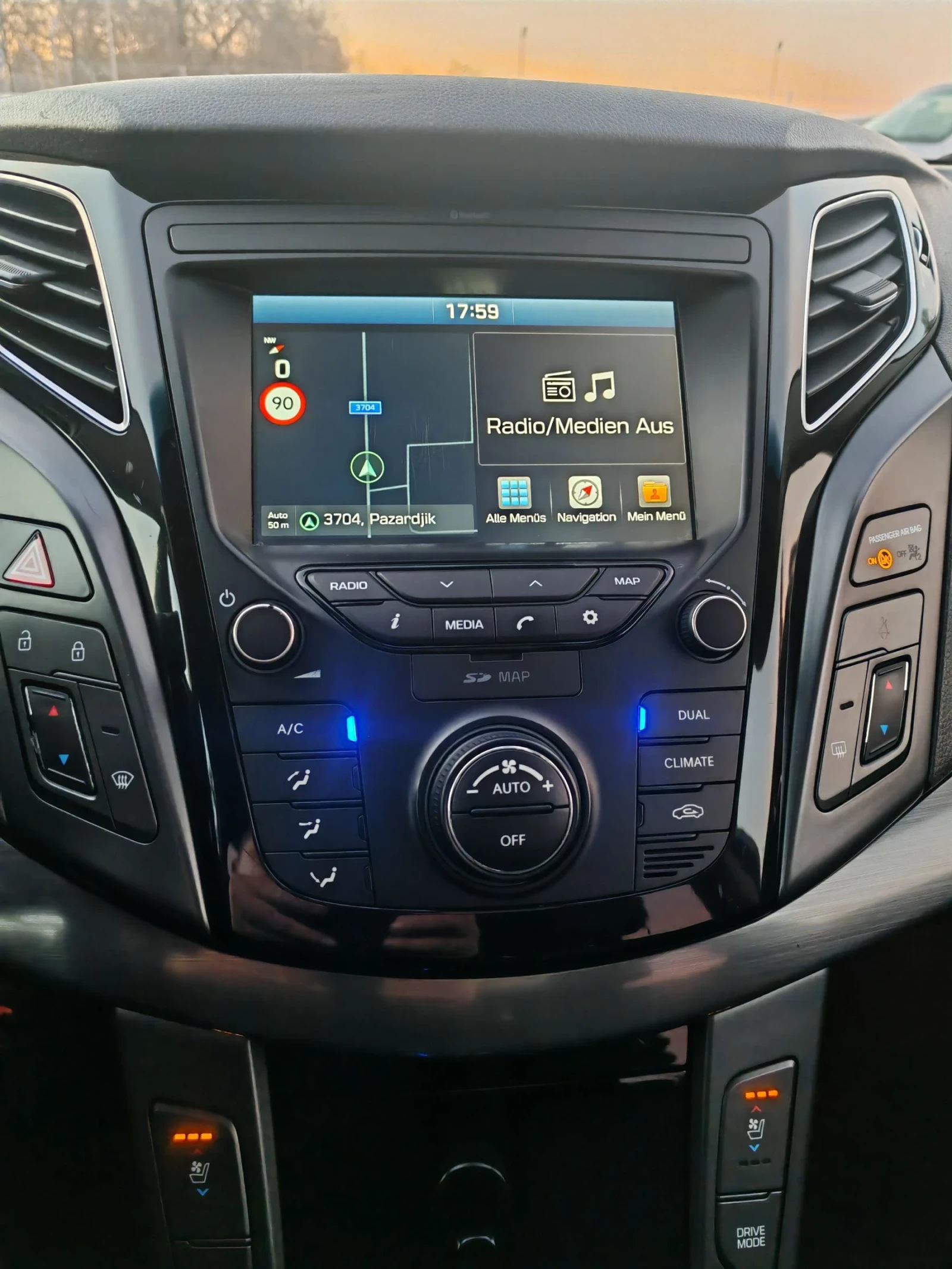 Hyundai I40 1.7, 140..   | Mobile.bg   12