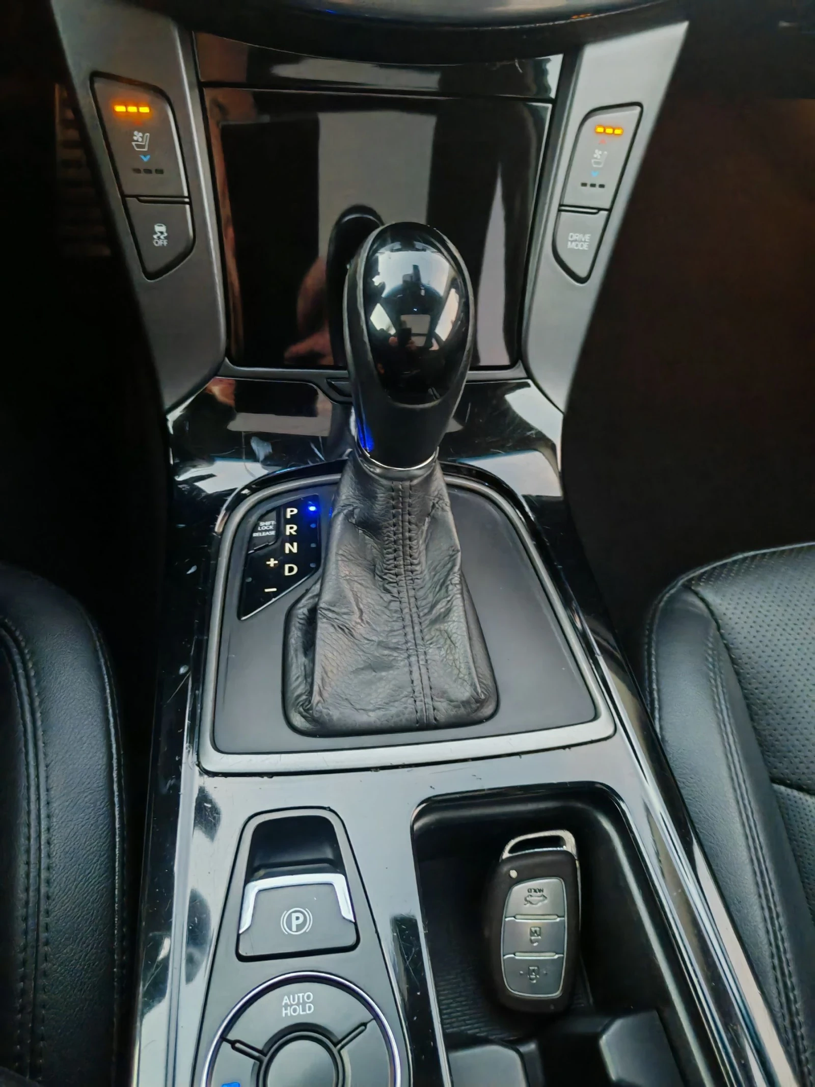 Hyundai I40 1.7, 140..   | Mobile.bg   13