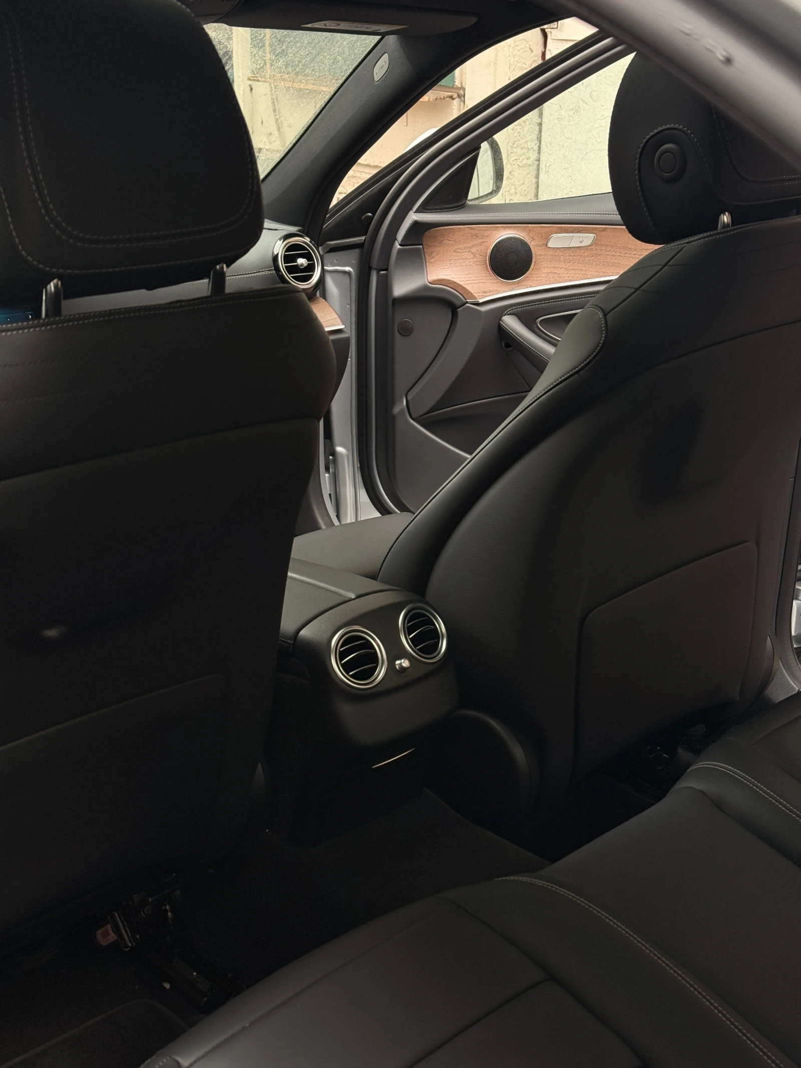 Mercedes-Benz E 450 4MATIC, снимка 12 - Автомобили и джипове - 53712142