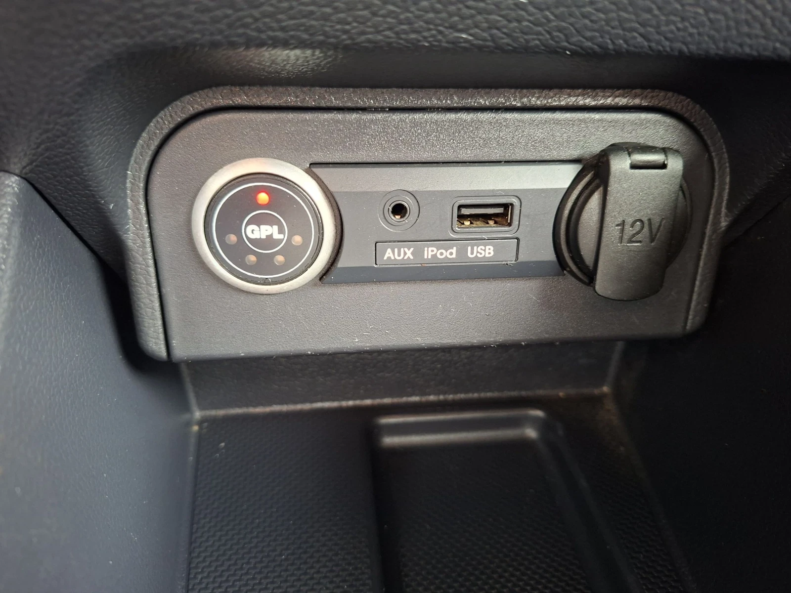 Kia Rio 1.2 Benz.Gaz | Mobile.bg � ����������� 10