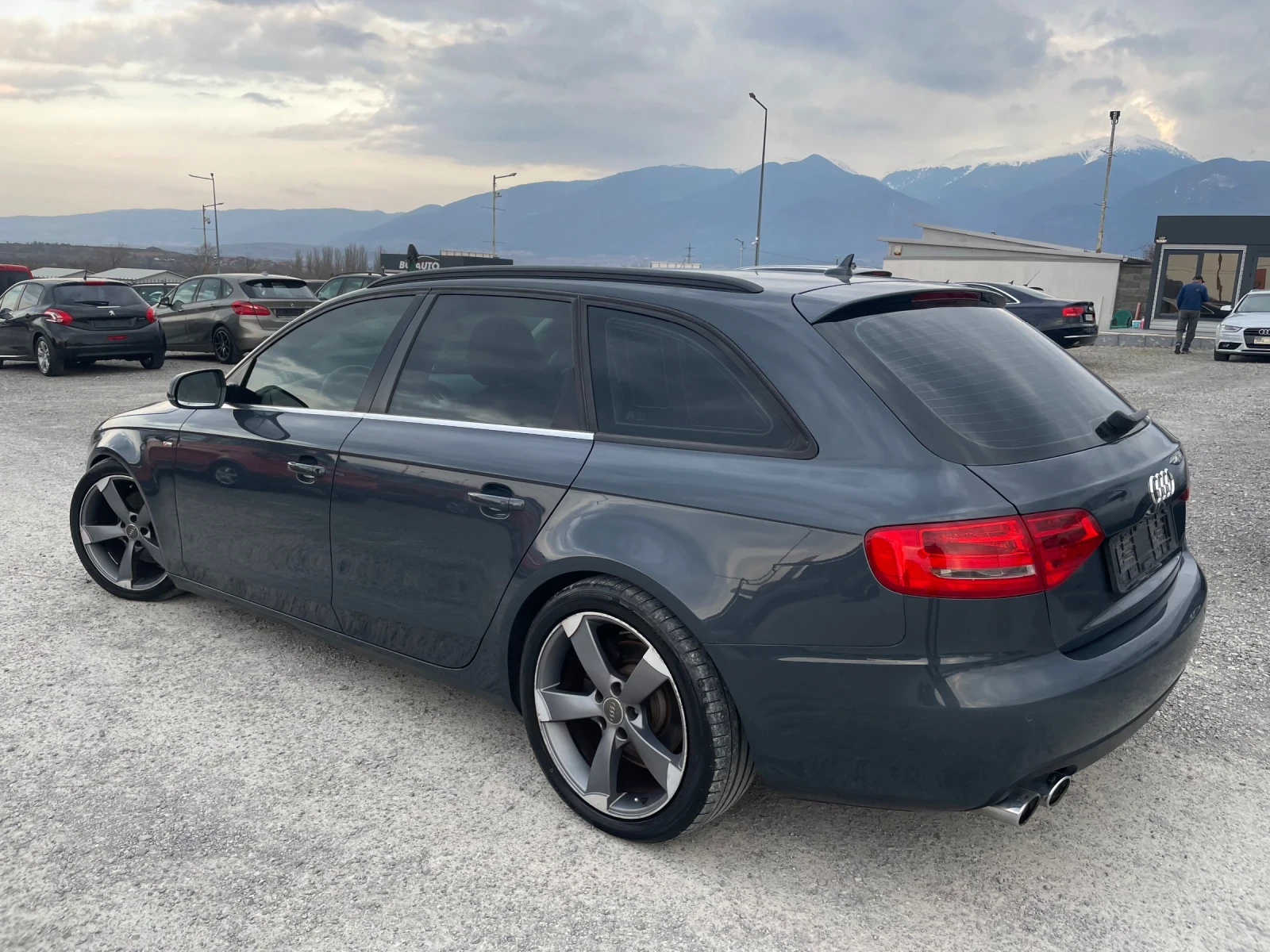 Audi A4 2.0TDI NAVI BLIND SPOT LANE ASSIST 143КС, снимка 5 - Автомобили и джипове - 53879247
