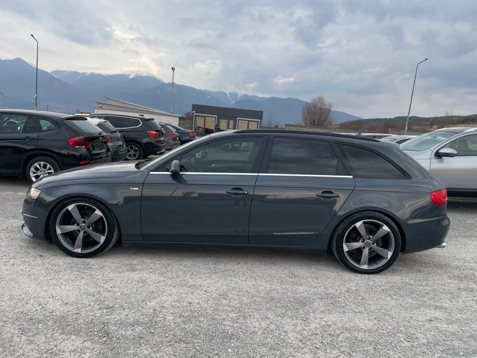 Audi A4 2.0TDI NAVI BLIND SPOT LANE ASSIST 143КС, снимка 4 - Автомобили и джипове - 53879247