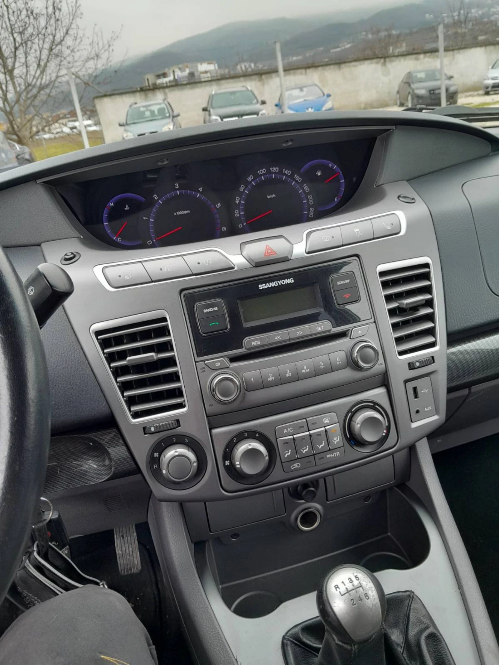 SsangYong Rodius 2.0 HDI / 6+ 1, снимка 6 - Автомобили и джипове - 53904743