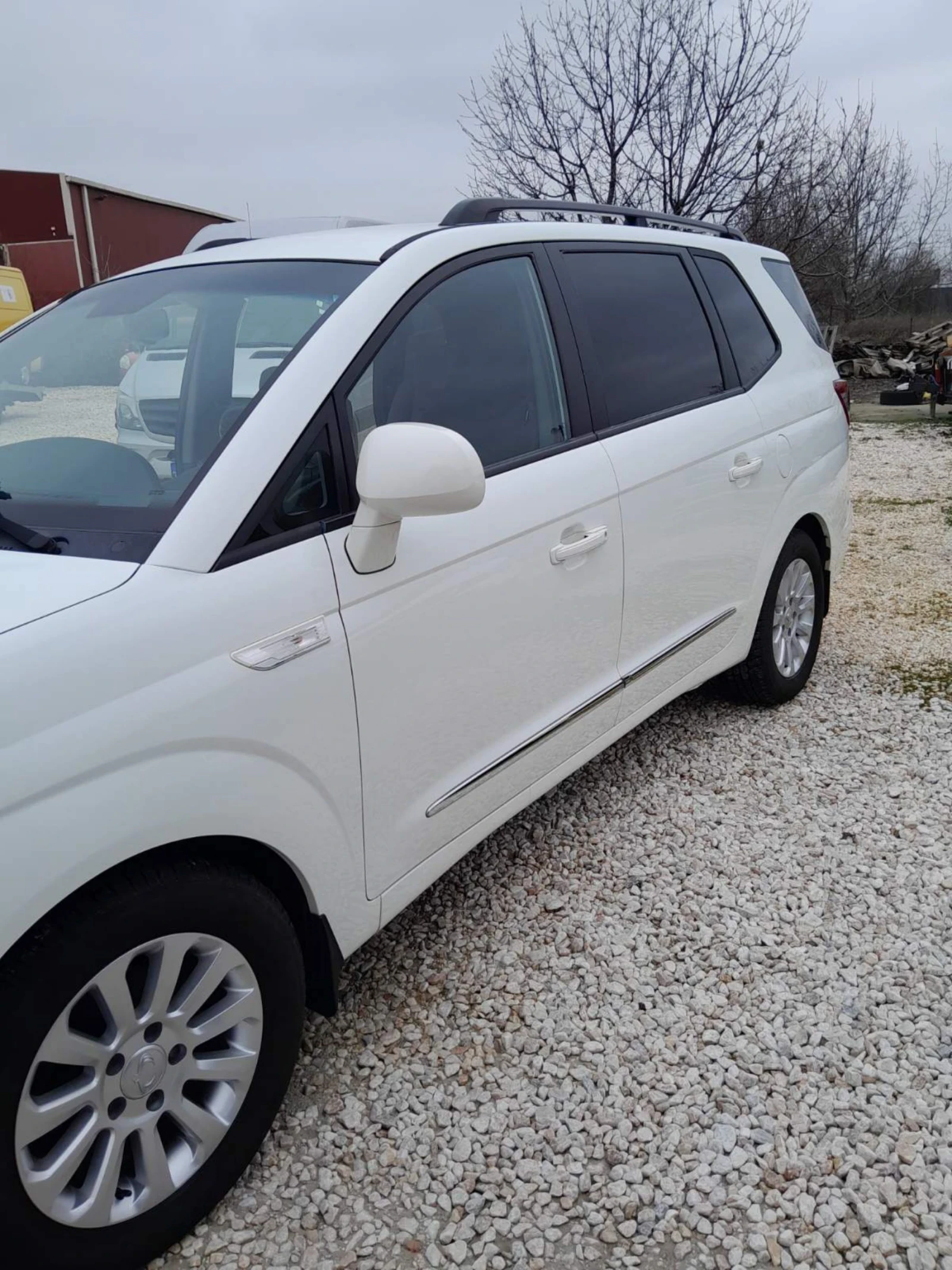 SsangYong Rodius 2.0 HDI / 6+ 1, снимка 3 - Автомобили и джипове - 53904743