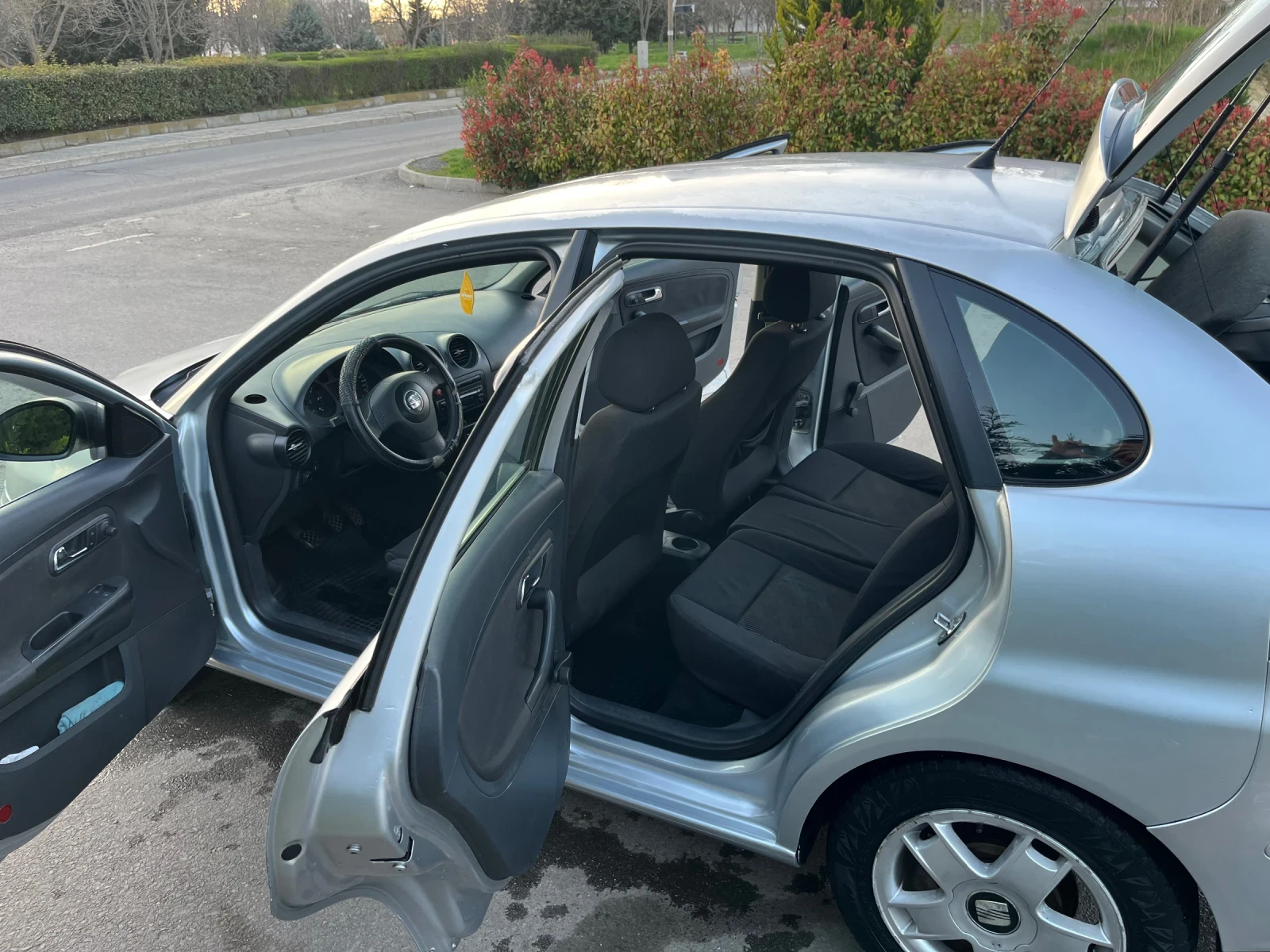 Seat Ibiza 1.4 TDI, снимка 6 - Автомобили и джипове - 54100848