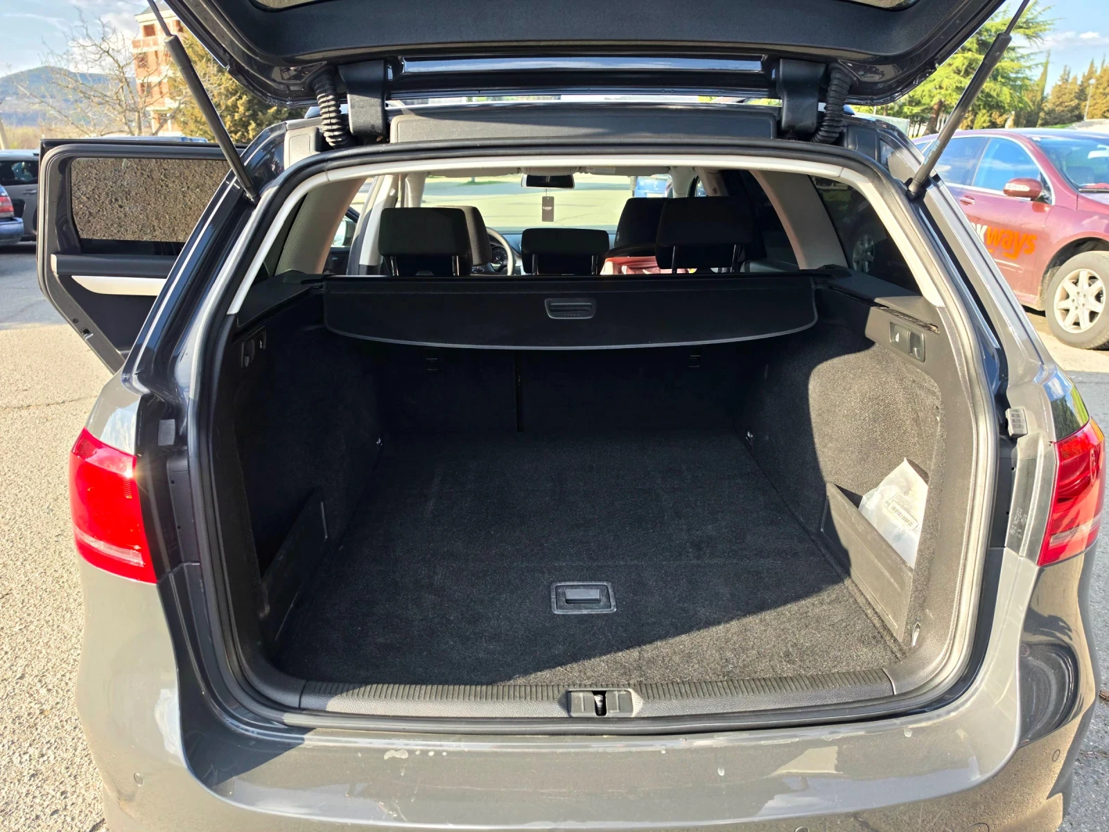 VW Passat B7 2.0 140 к.с., снимка 8 - Автомобили и джипове - 54102357