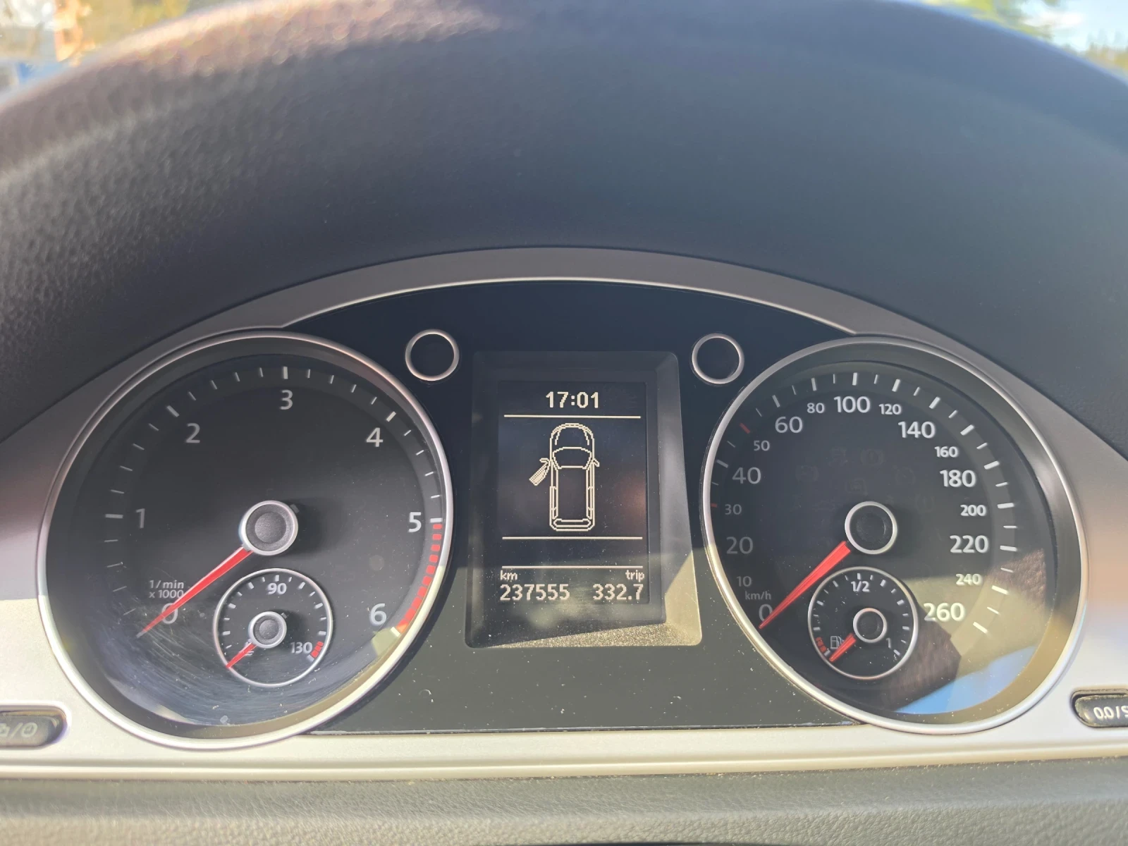 VW Passat B7 2.0 140 к.с., снимка 11 - Автомобили и джипове - 54102357