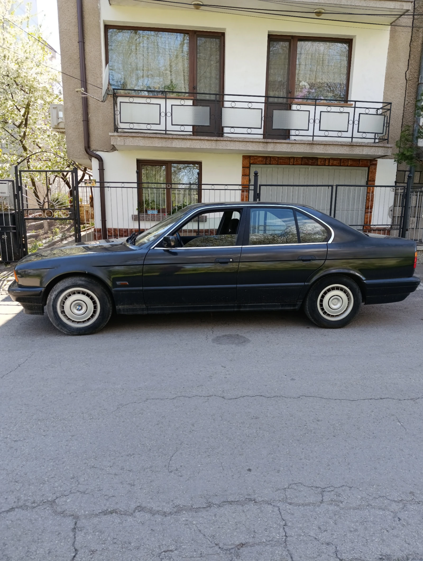 BMW 520 520I, снимка 2 - Автомобили и джипове - 54304459