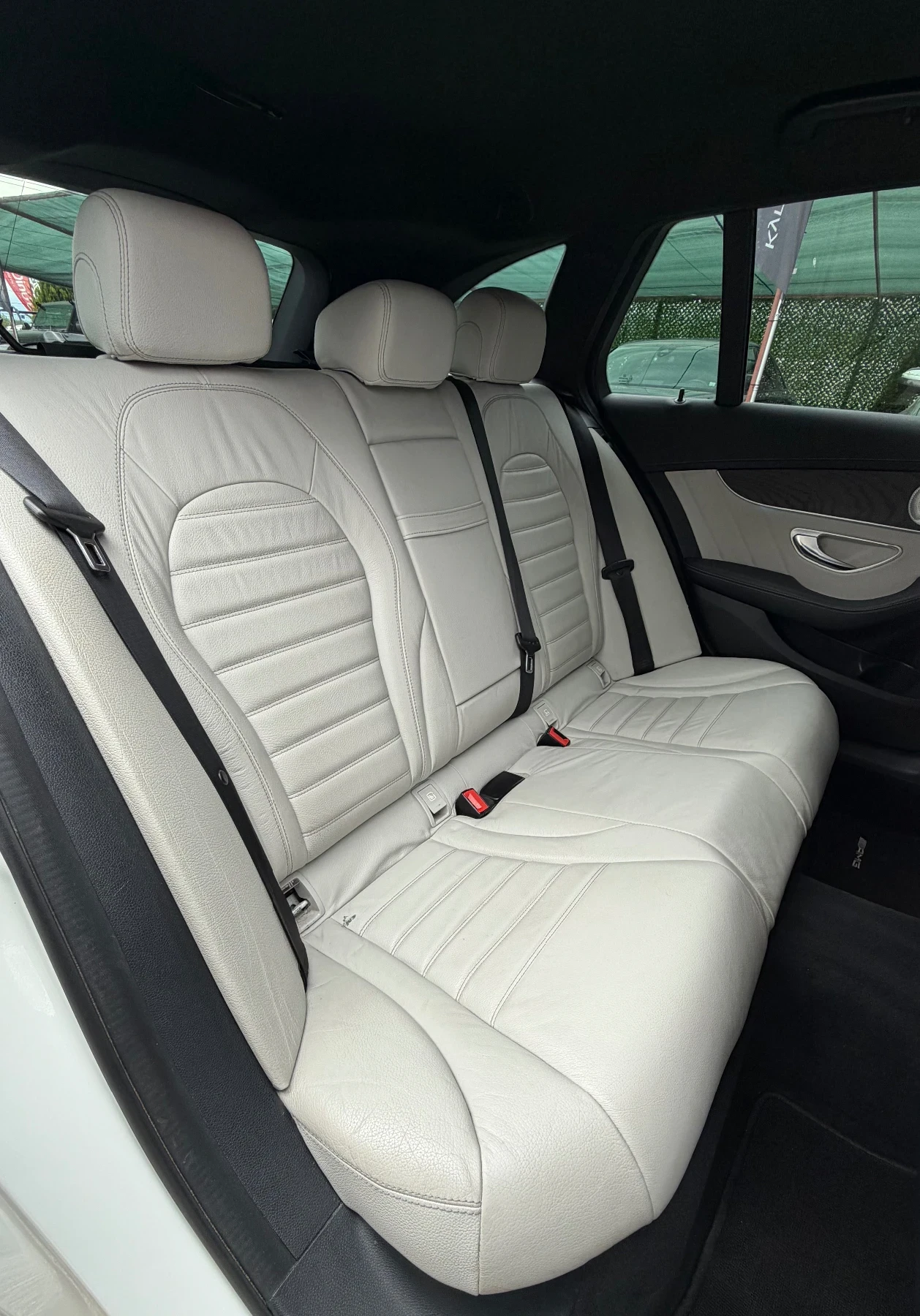 Mercedes-Benz C 220 AMG LINE| BURMESTER| 9G| FULL| СОБСТВЕН ЛИЗИНГ, снимка 9 - Автомобили и джипове - 54632820