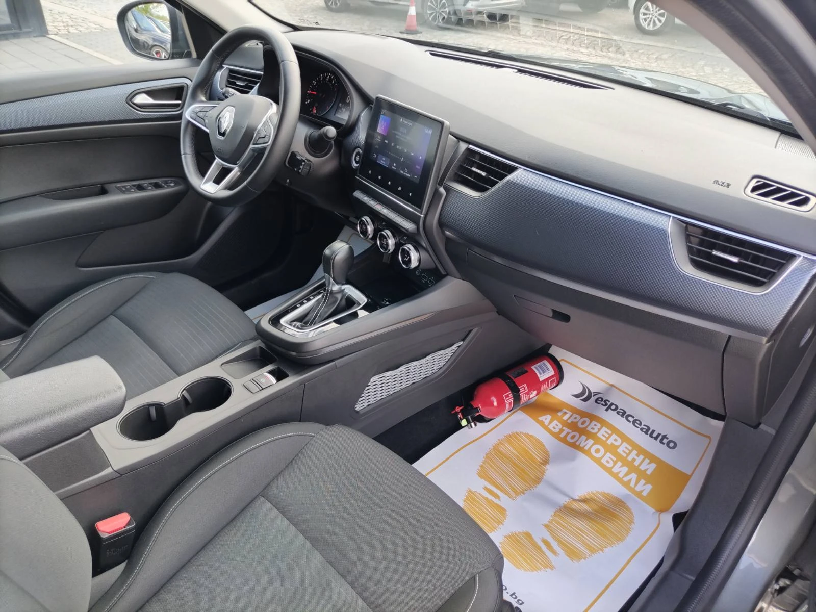 Renault Arkana 1.3Tce/140К.с./ZEN, снимка 13 - Автомобили и джипове - 54766511