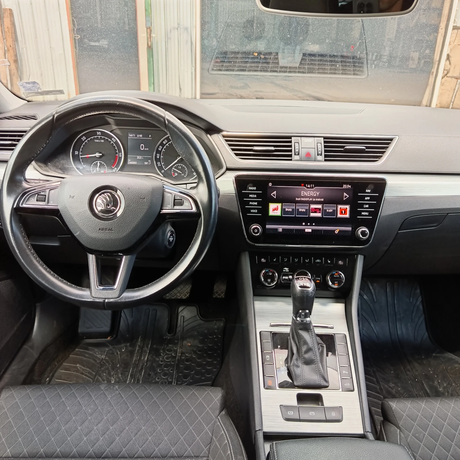 Skoda Superb 2.0 TDI 190к.с., снимка 8 - Автомобили и джипове - 54776540