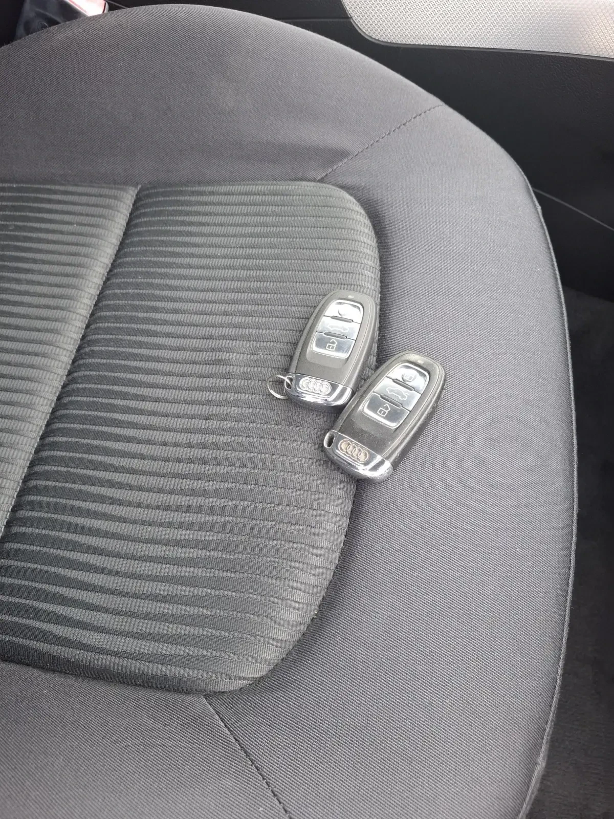 Audi A4 2.0TDI 143к.с. АВТОМАТИК , снимка 11 - Автомобили и джипове - 54875371
