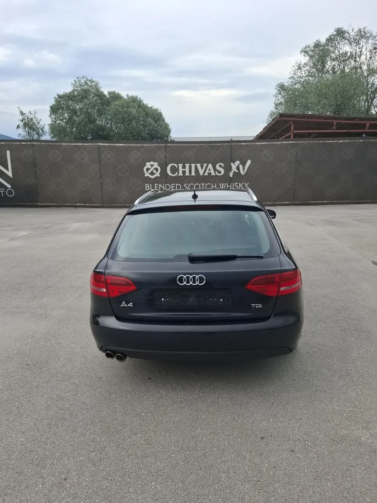 Audi A4 2.0TDI 143к.с. АВТОМАТИК , снимка 4 - Автомобили и джипове - 54875371