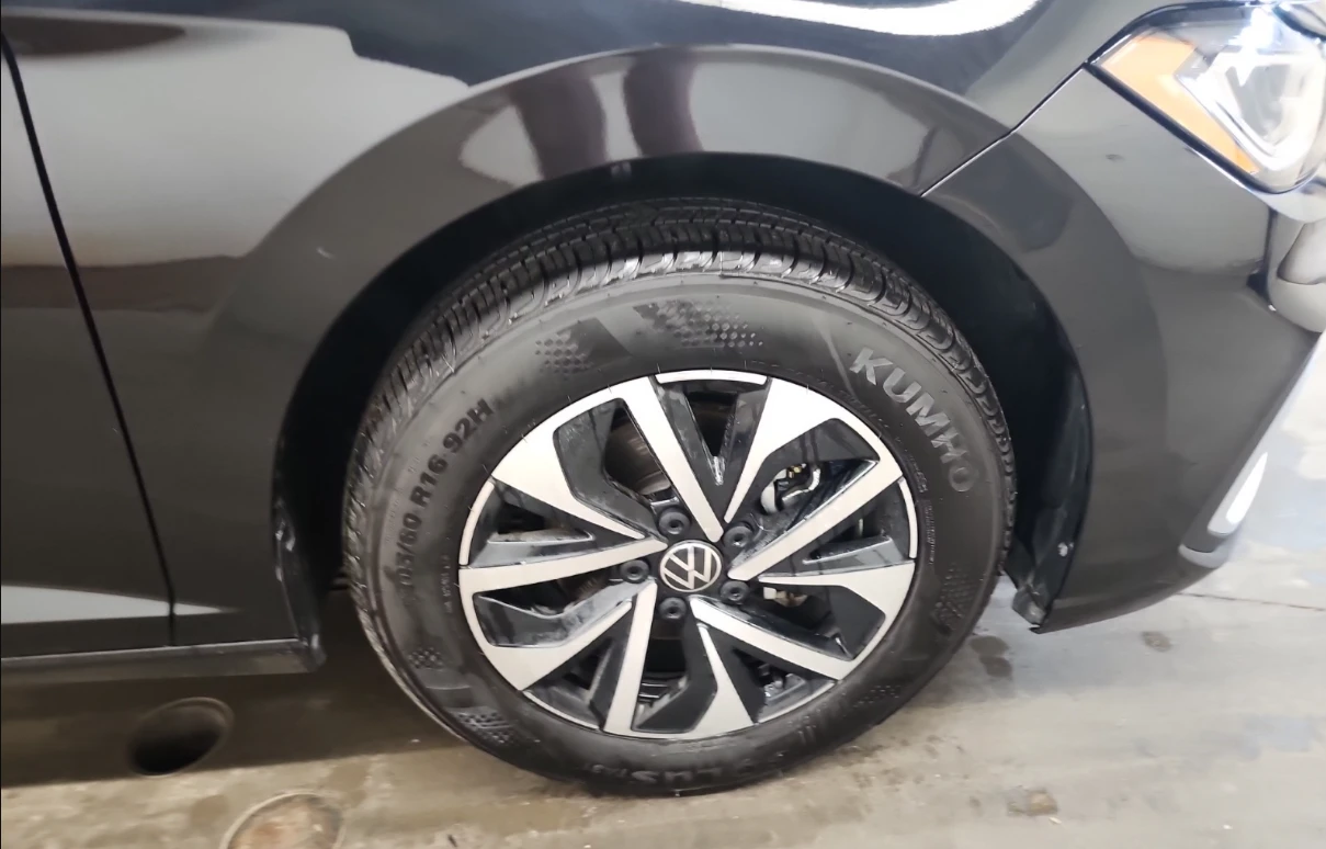 VW Jetta Facelift* ЧИСТО НОВА* Камера* м.Точки* Подгрев, снимка 8 - Автомобили и джипове - 55226268