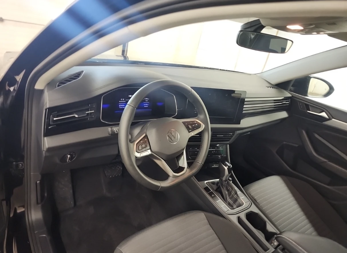 VW Jetta Facelift* ЧИСТО НОВА* Камера* м.Точки* Подгрев, снимка 10 - Автомобили и джипове - 55226268