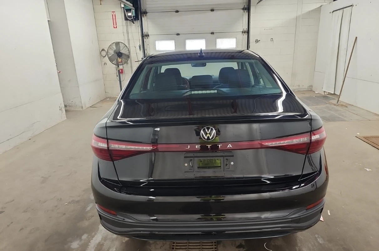 VW Jetta Facelift* ЧИСТО НОВА* Камера* м.Точки* Подгрев, снимка 5 - Автомобили и джипове - 55226268