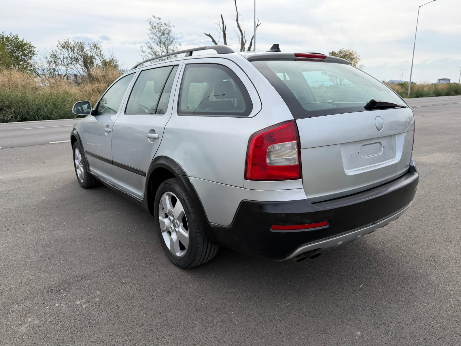Skoda Octavia 2.0d 4x4 140�.�. | Mobile.bg � ����������� 3