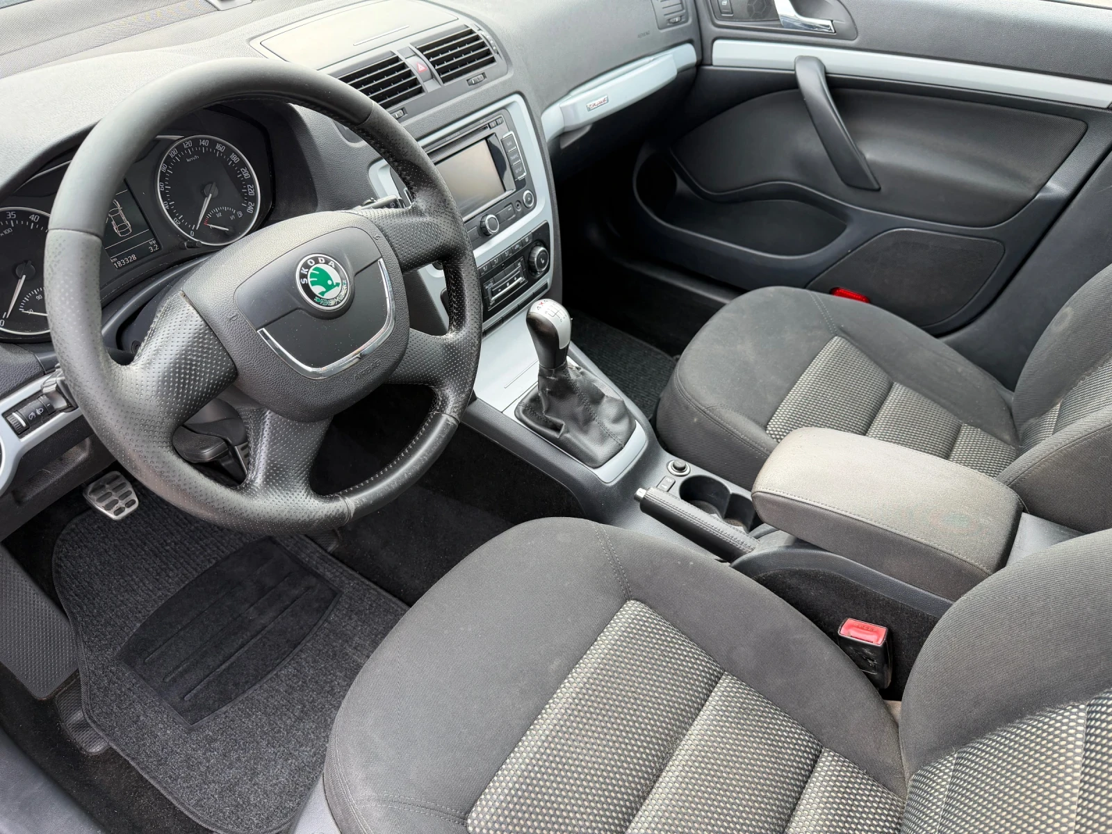 Skoda Octavia 2.0d 4x4 140�.�. | Mobile.bg � ����������� 6