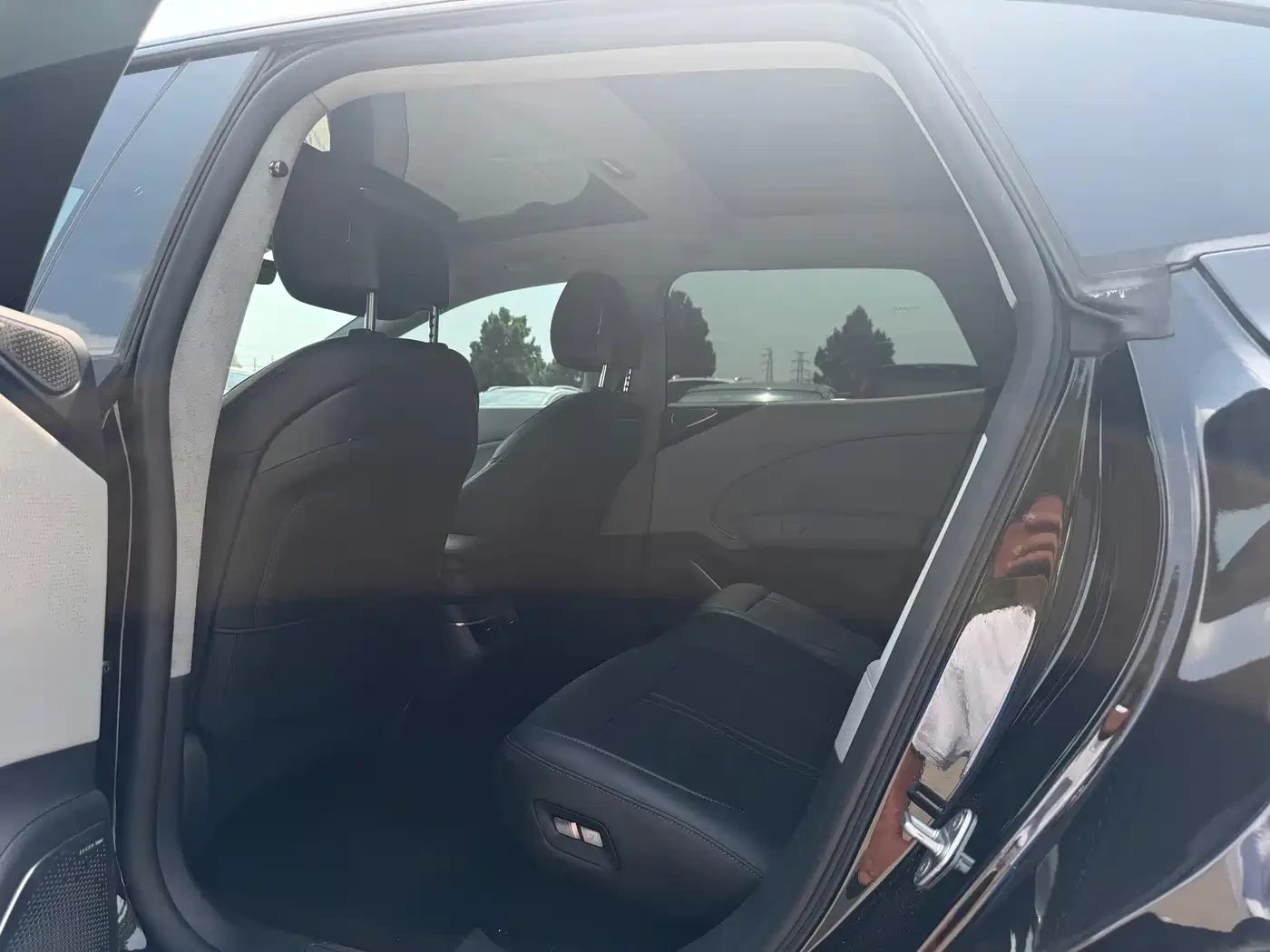 Zeekr 009 007* RWD* �����* ��������* ���������* ������ ���� | Mobile.bg � ����������� 12