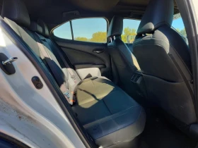 Lexus UX 250h, снимка 10