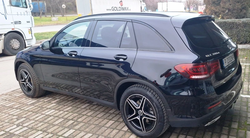 Mercedes-Benz GLC 300 d 4Matic, снимка 3 - Автомобили и джипове - 48281671